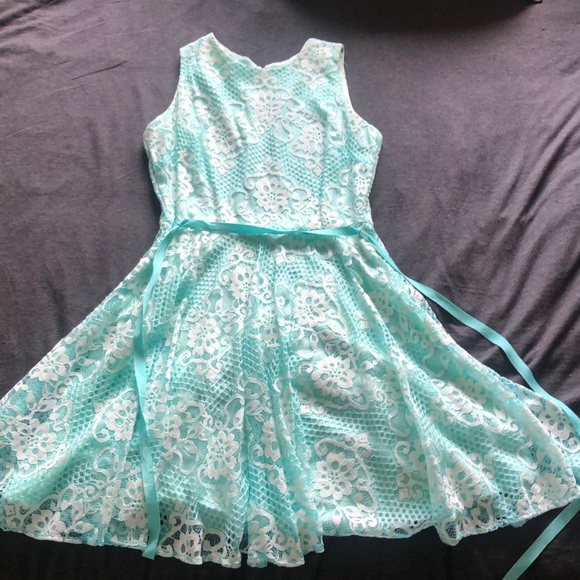 Danny & Nicole Dresses & Skirts - Mint lace Easter dress